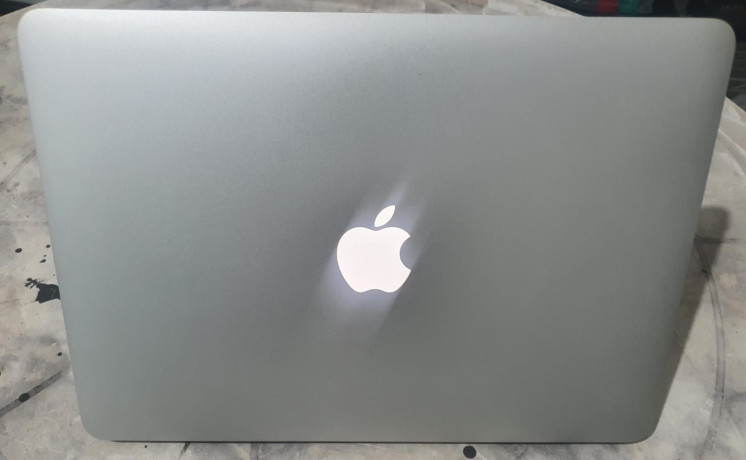apple-macbook-air-2015-de-13-polegadas-big-2